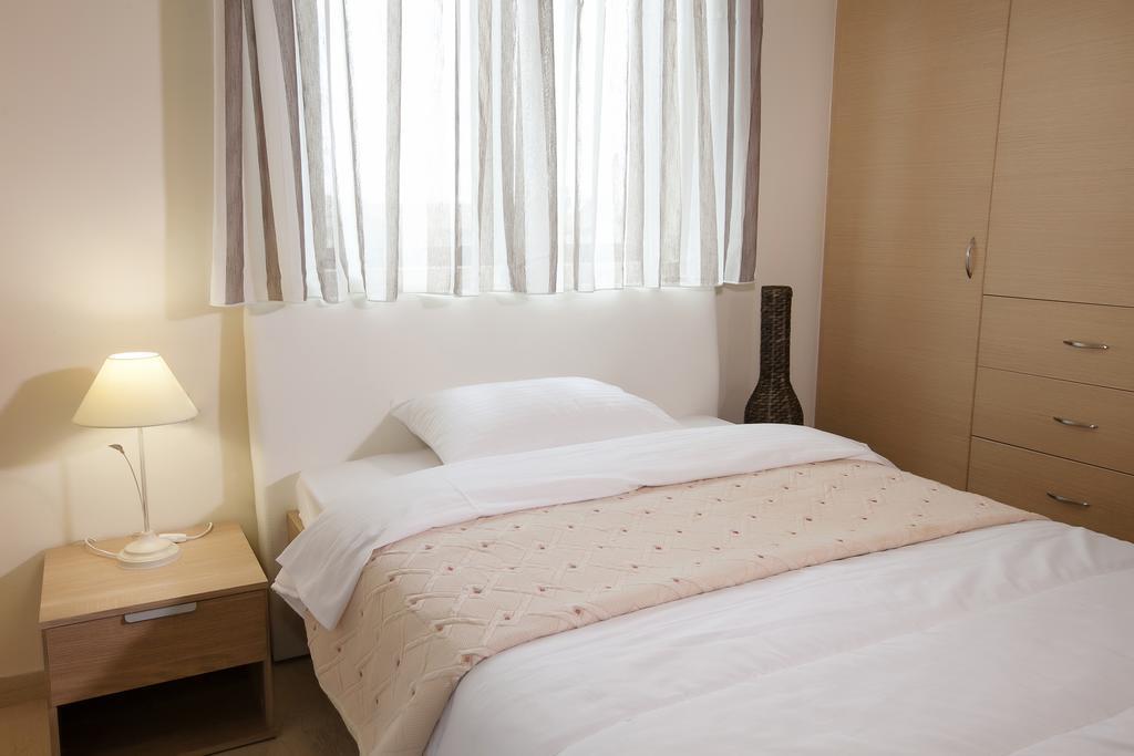 Petra Thea Apartment Kalamata Zewnętrze zdjęcie
