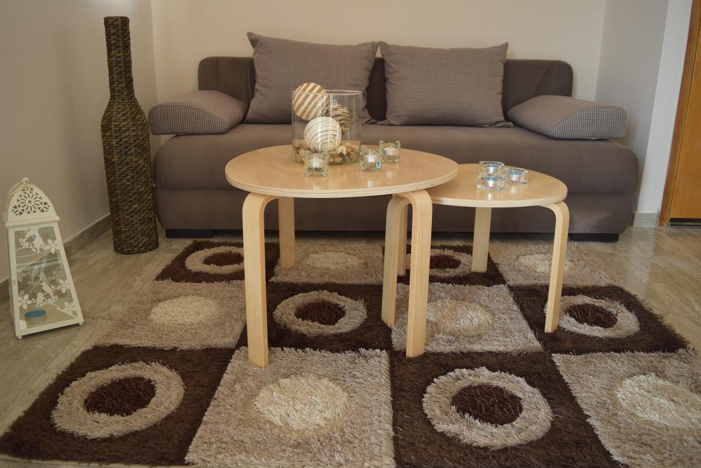 Petra Thea Apartment Kalamata Zewnętrze zdjęcie