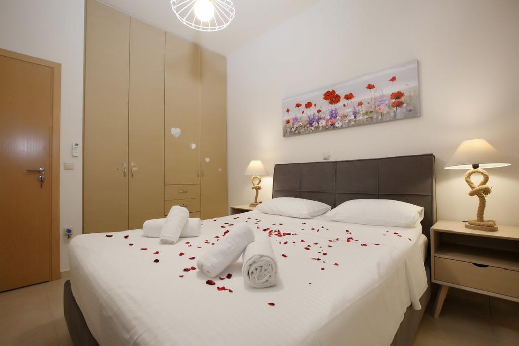 Petra Thea Apartment Kalamata Zewnętrze zdjęcie