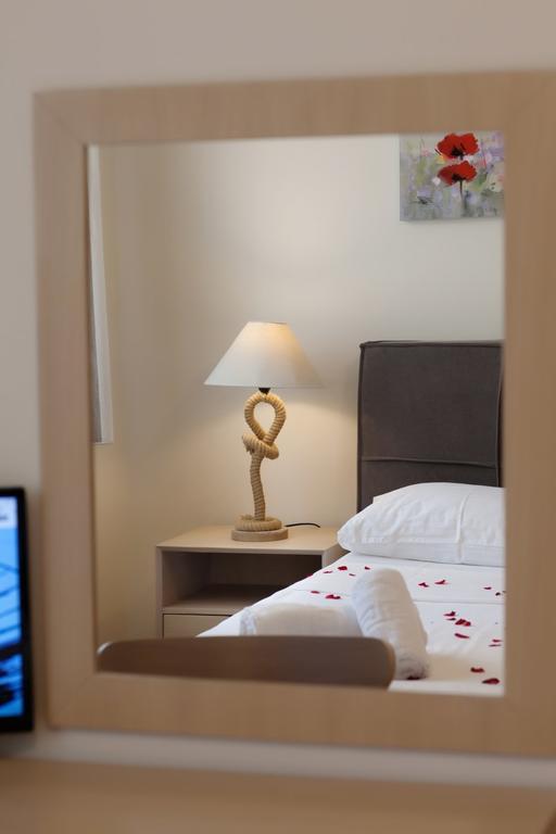Petra Thea Apartment Kalamata Zewnętrze zdjęcie