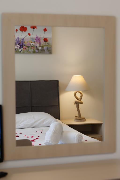 Petra Thea Apartment Kalamata Zewnętrze zdjęcie