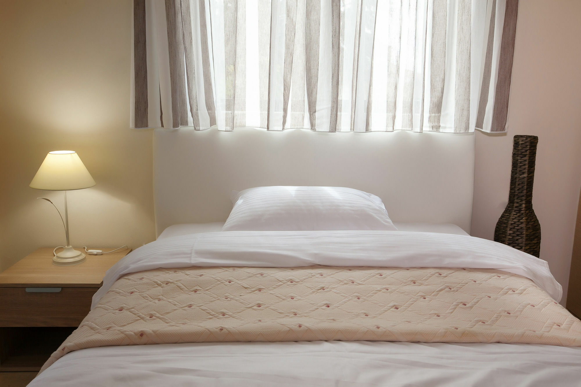 Petra Thea Apartment Kalamata Zewnętrze zdjęcie