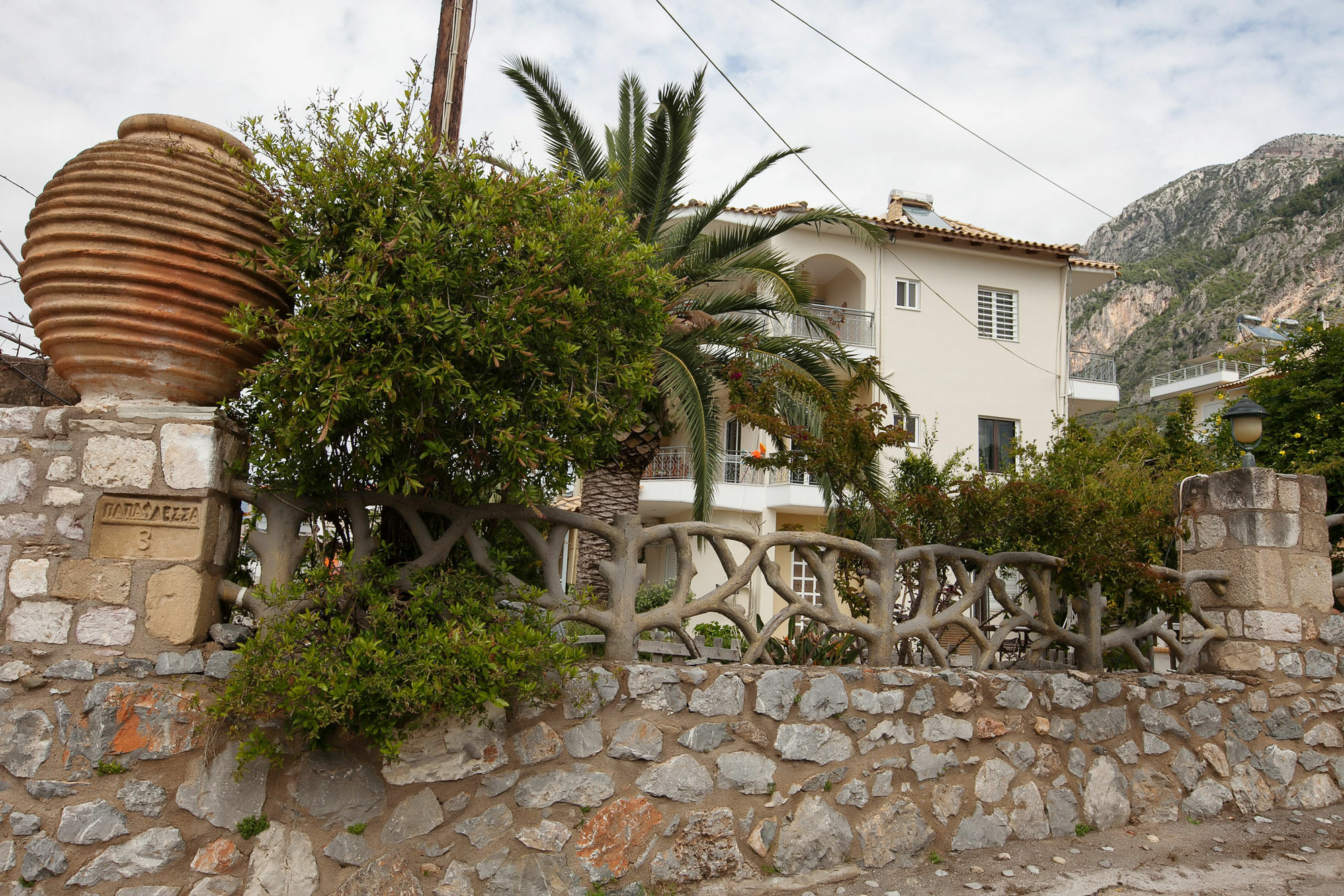 Petra Thea Apartment Kalamata Zewnętrze zdjęcie